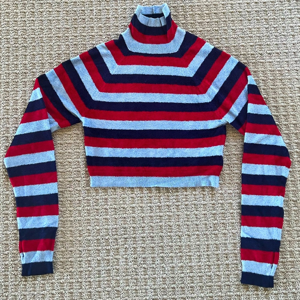 BDG STRIPED CROP TURTLENECK SWEATER SIZE M